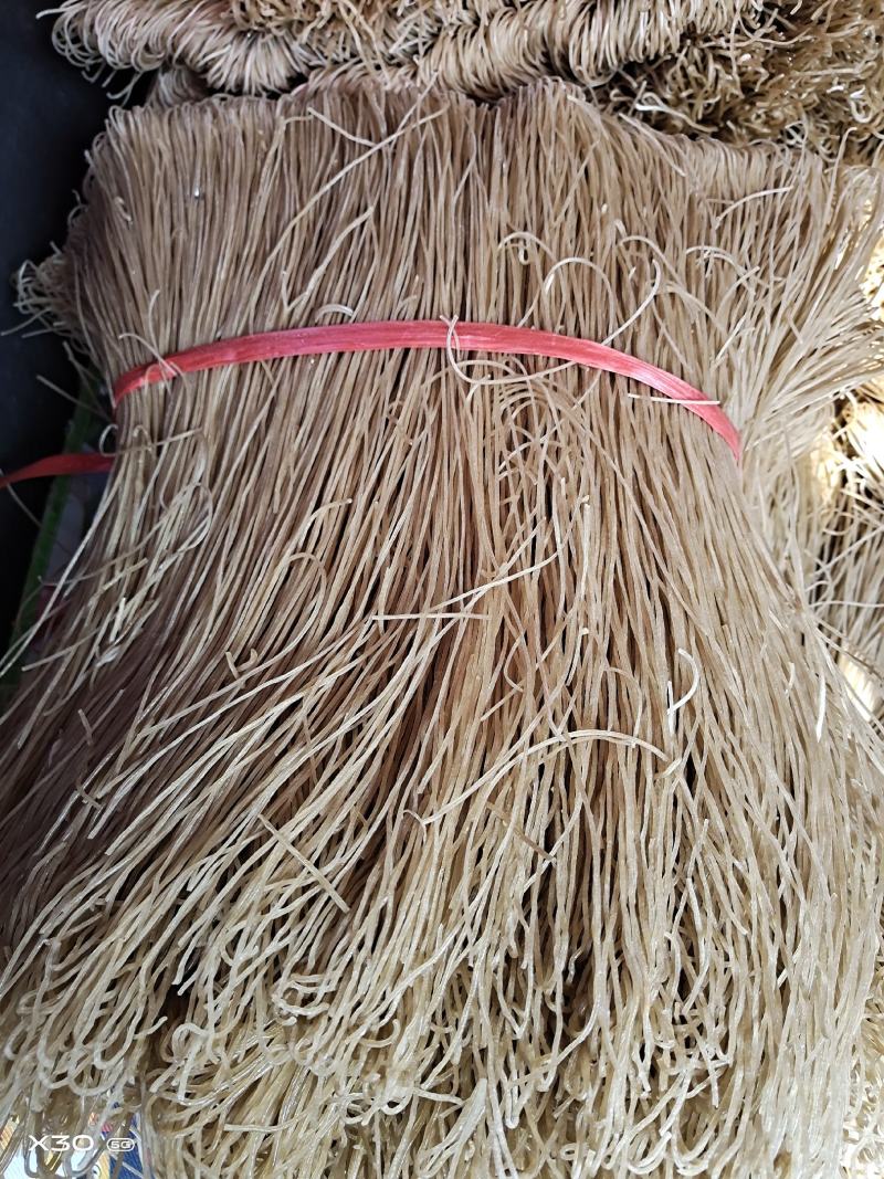 广友园林万亩纯红薯粉条，自产自销，可实地看货和视频