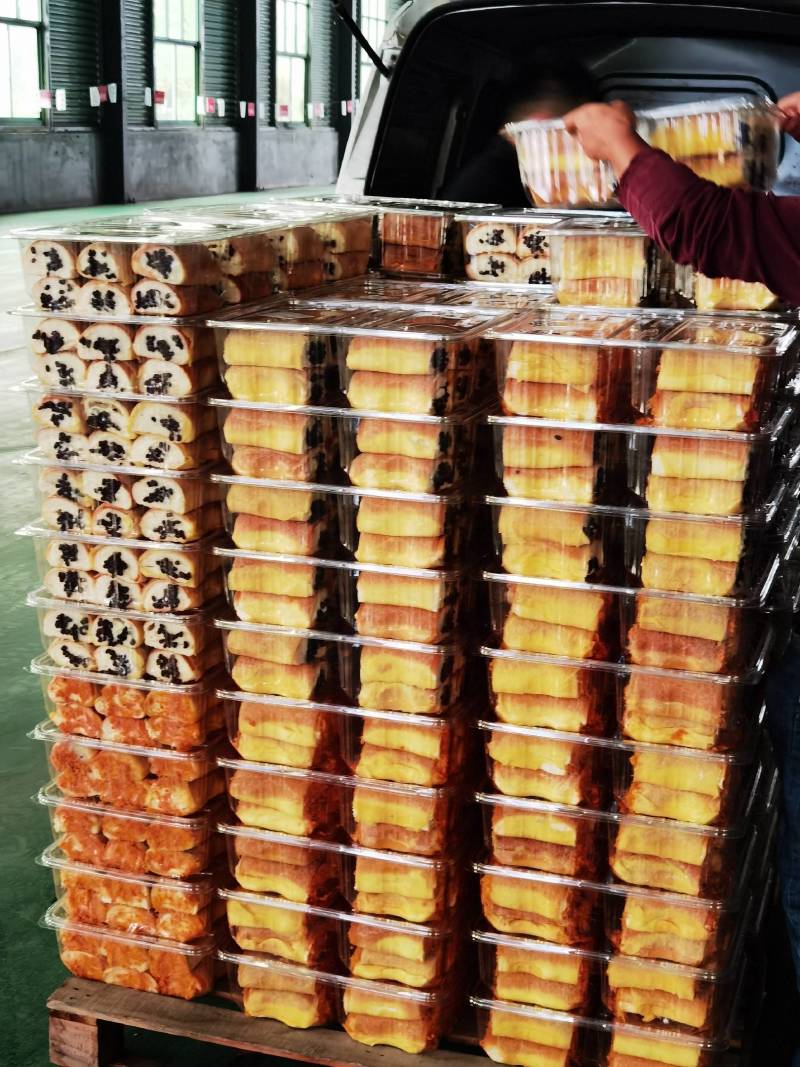 牛肉松鲜面包，山东发货，厂家直供，大量出货分量大，实惠新