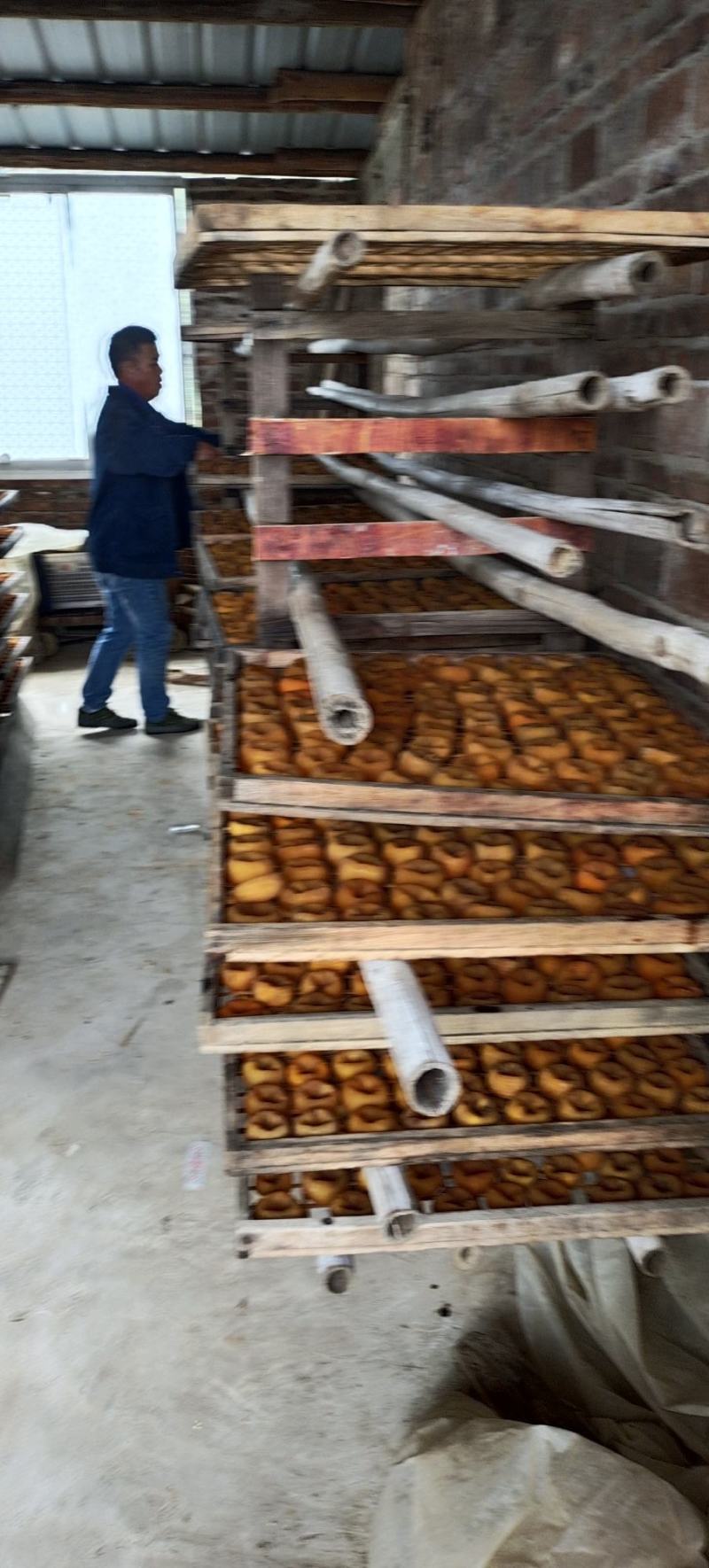 恭城柿饼大量上市，又糯又甜，品质好！欢迎各位老板订购