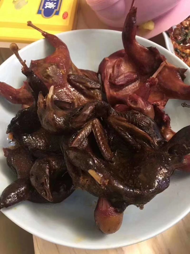烟熏鹌鹑烟熏鹌鹑，赶紧约起来，单报起走！