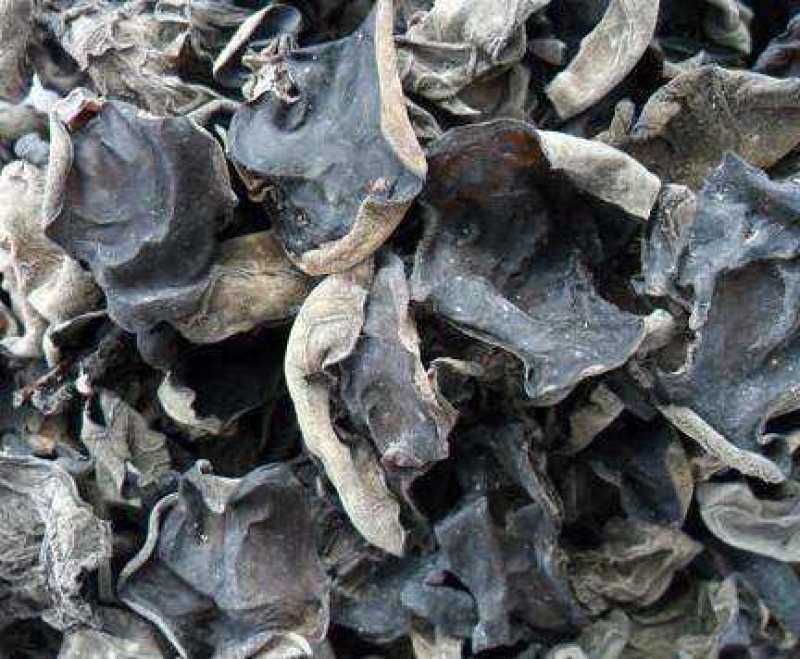 正宗东北木耳，口感怎么样吃过都知道，色黑肉厚，好！！！