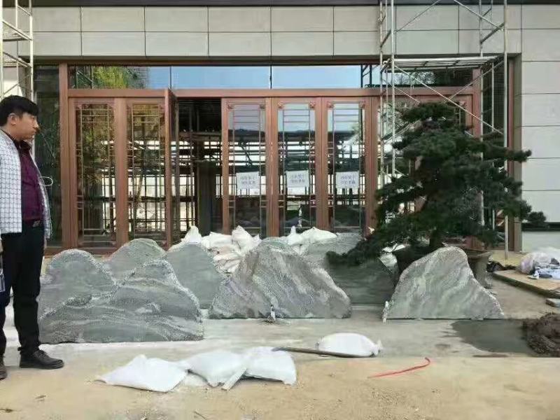 造型松，迎客松，产地直销，规格齐全，上门移栽，来电优惠