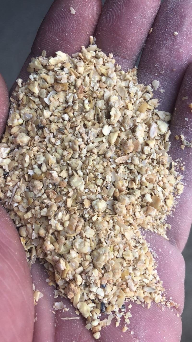 饲料原料大量供应精品豆粕，量大从优，全国可发，诚信经营