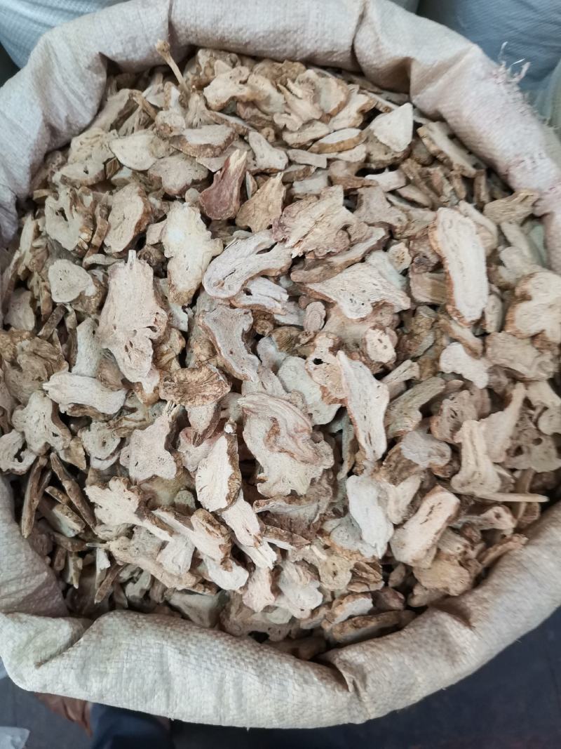 中药材，白术片，产地浙江，今年新货，颜色飘亮价格合理