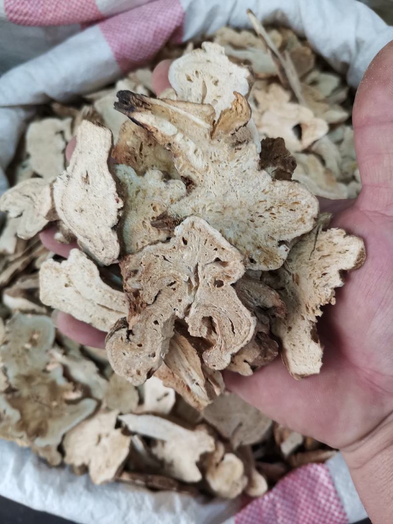 中药材，白术片，产地浙江，今年新货，颜色飘亮价格合理