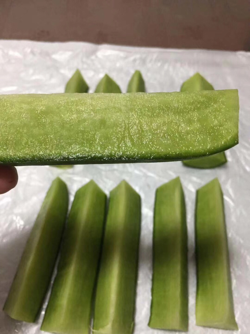 水果萝卜大量上市，产地直供，支持各种包装，欢迎来电