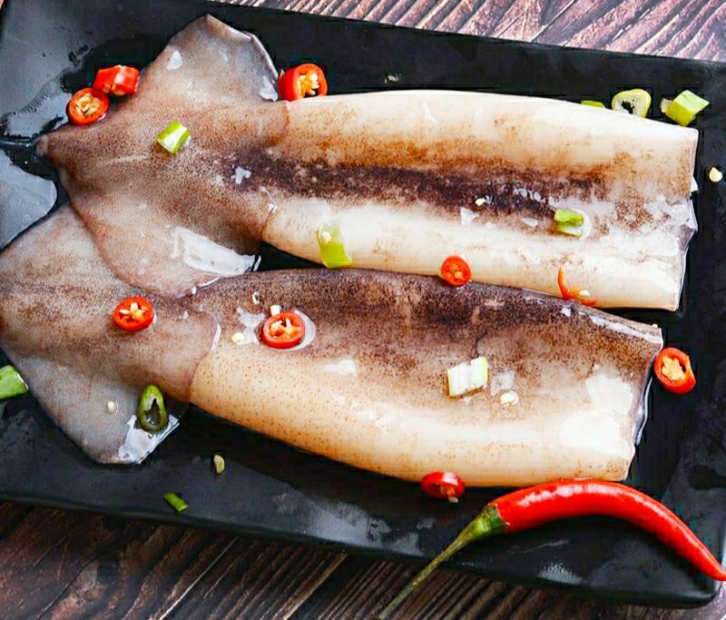 新鲜鱿鱼片去头去内脏鲜香美味火锅烧烤食材