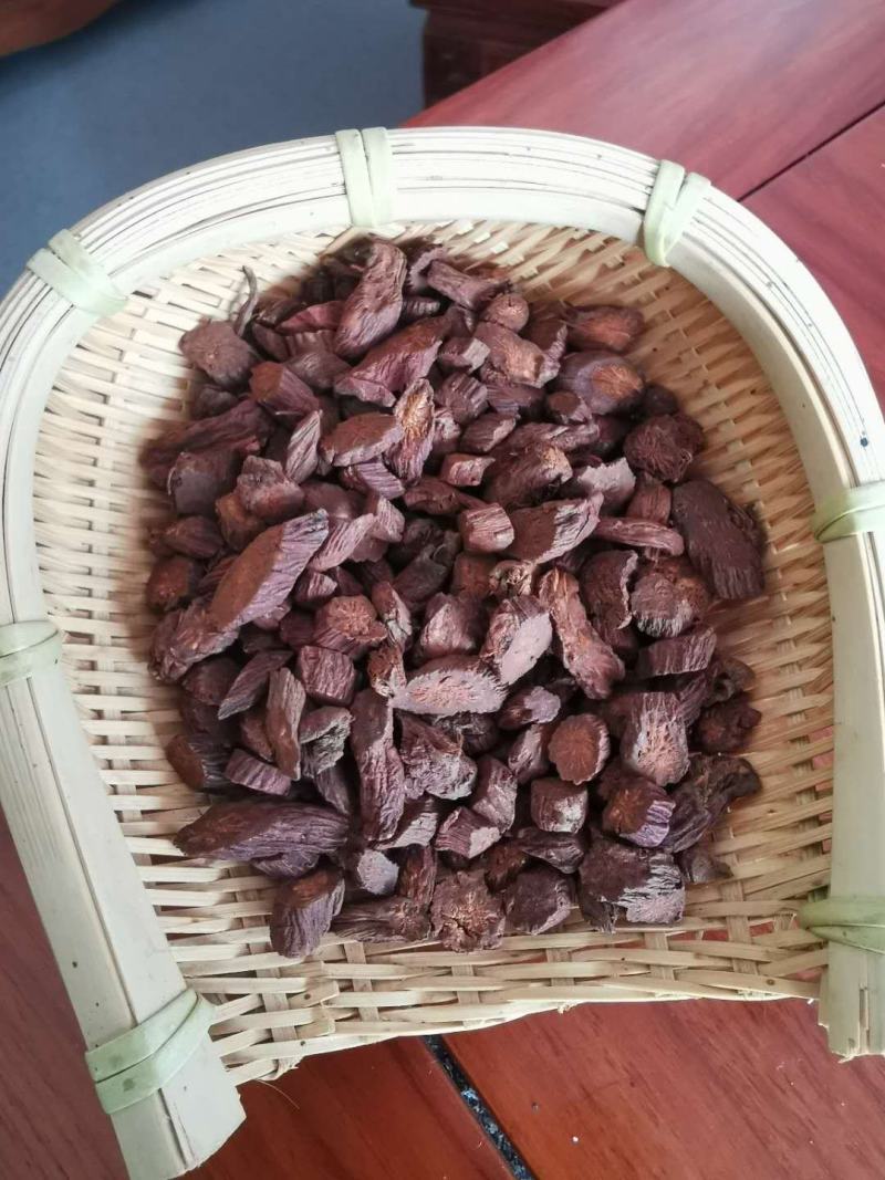丹参条，丹参片，鲜丹参。药厂货。含量没有问题。
