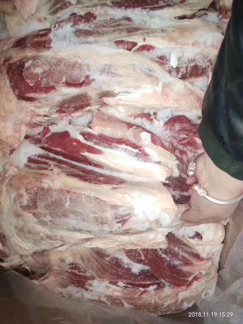 牛腱子，黄牛肉，各种部位都有，纯干无水，全国配送冷链