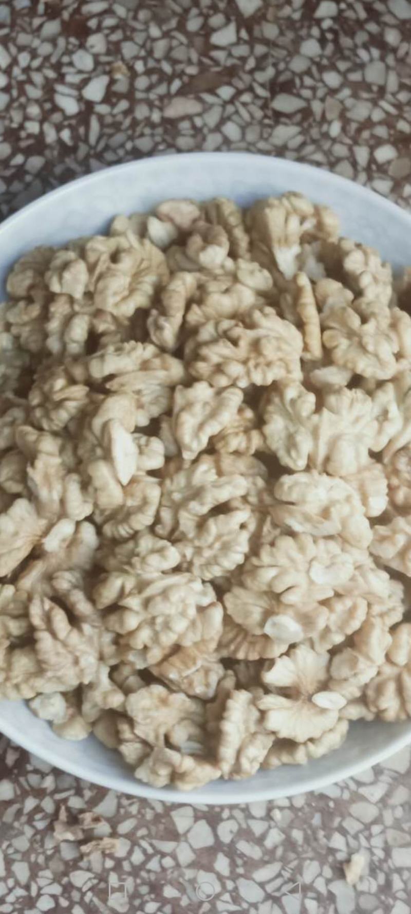 云南核桃仁，尖白一路二路统装人工精心挑选