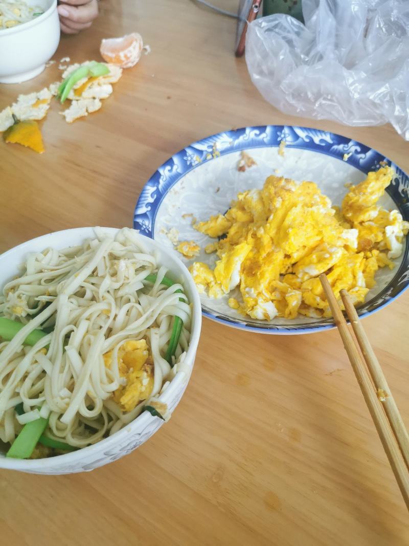 钱胖胖纯粮食喂养的土鸡蛋