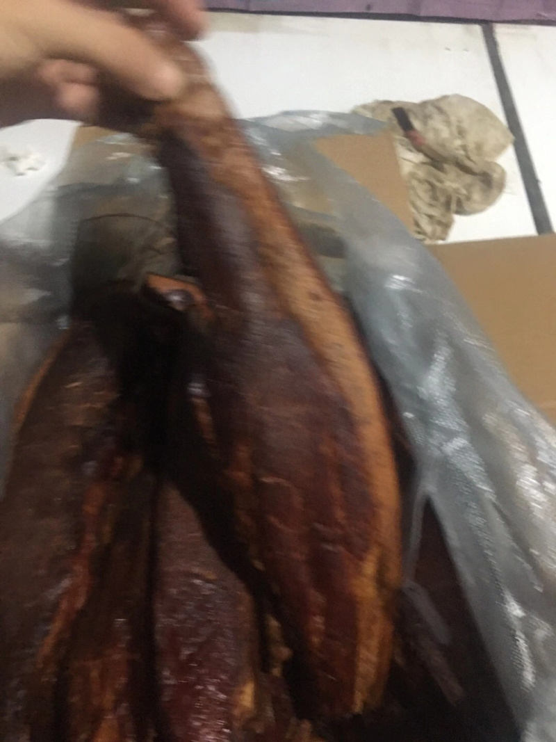 正宗柴火烟熏全干二刀腊肉（地摊、商超、展会、短期门市）