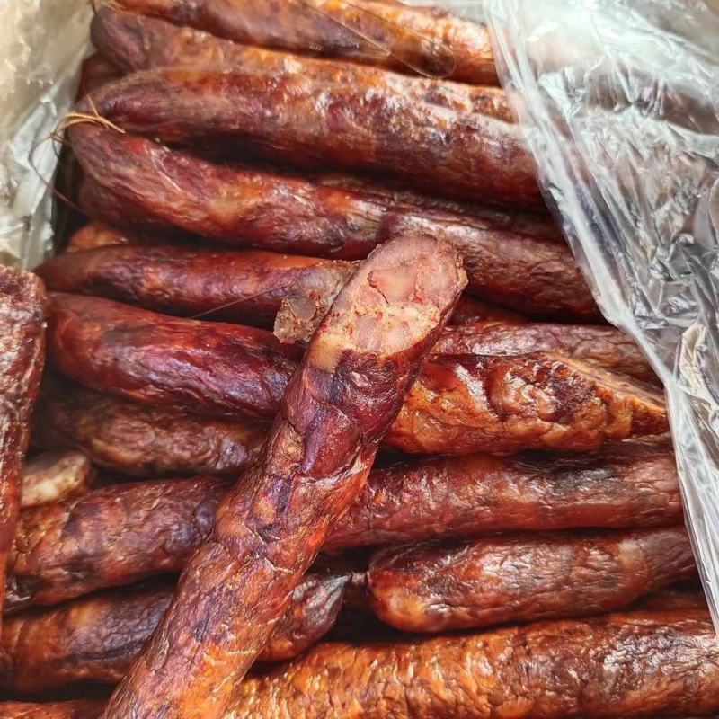 （热卖产品）香肠纯肉香肠四川香肠麻辣香肠味道好