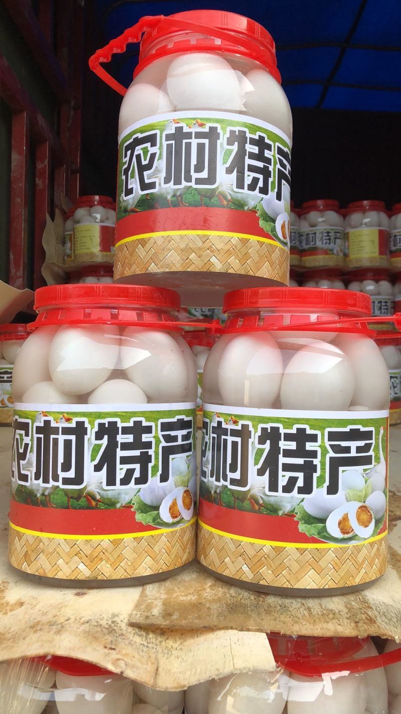 山东鹅蛋，大鹅蛋，桶装鹅蛋，基地直发。一手货源。三证齐全