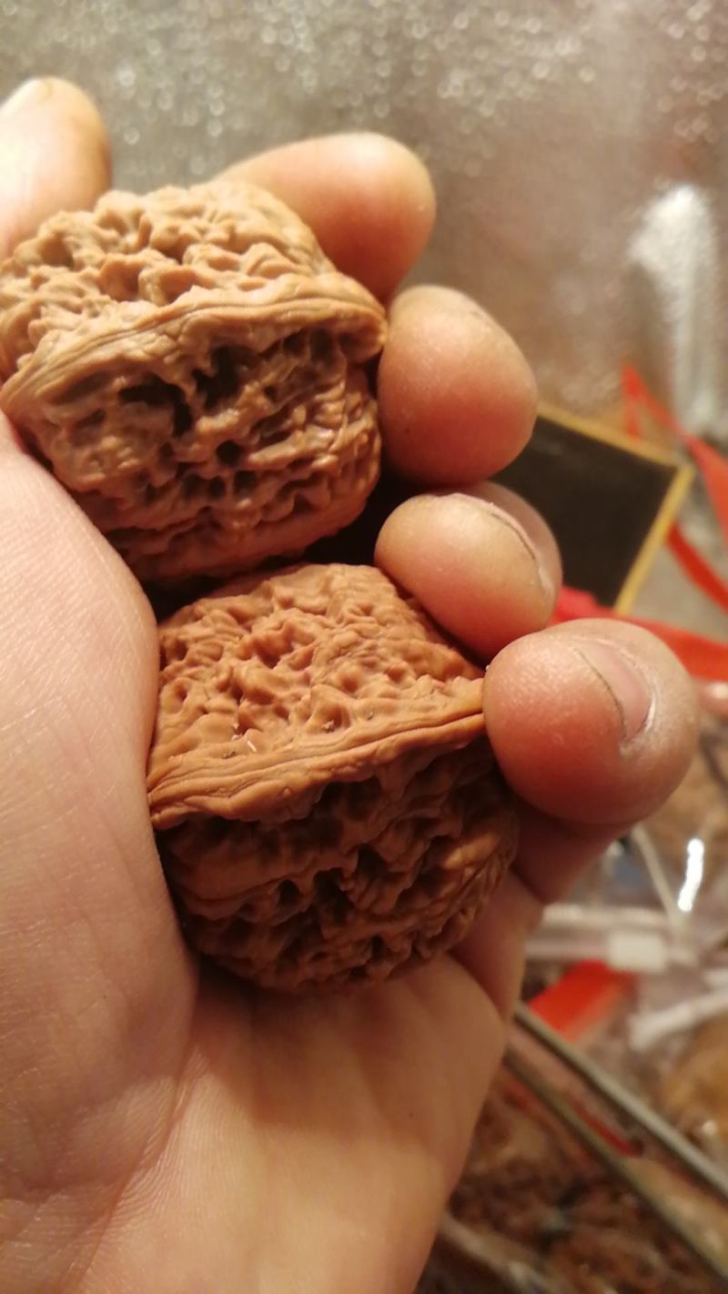 文玩核桃大量批发零售
