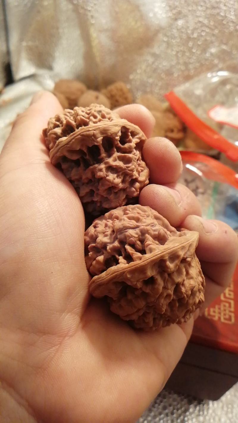 文玩核桃大量批发零售