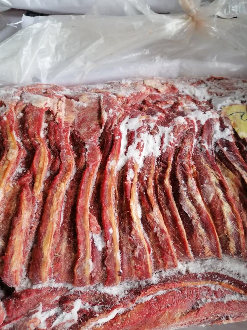 蒙古马肉四分体肋条现货出……大量供应，，一手货源