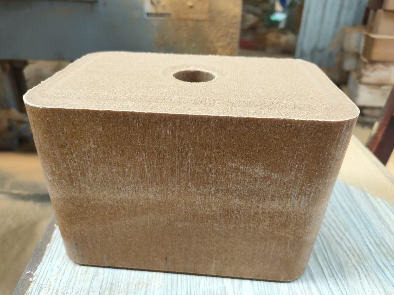欢蓄高端产品牛羊舔砖，安企业标准生产新设备1000吨压力
