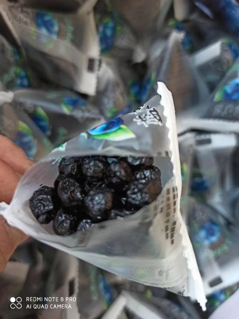 特别推荐：东北蓝莓干，独立小包装，一袋一斤，大量批发