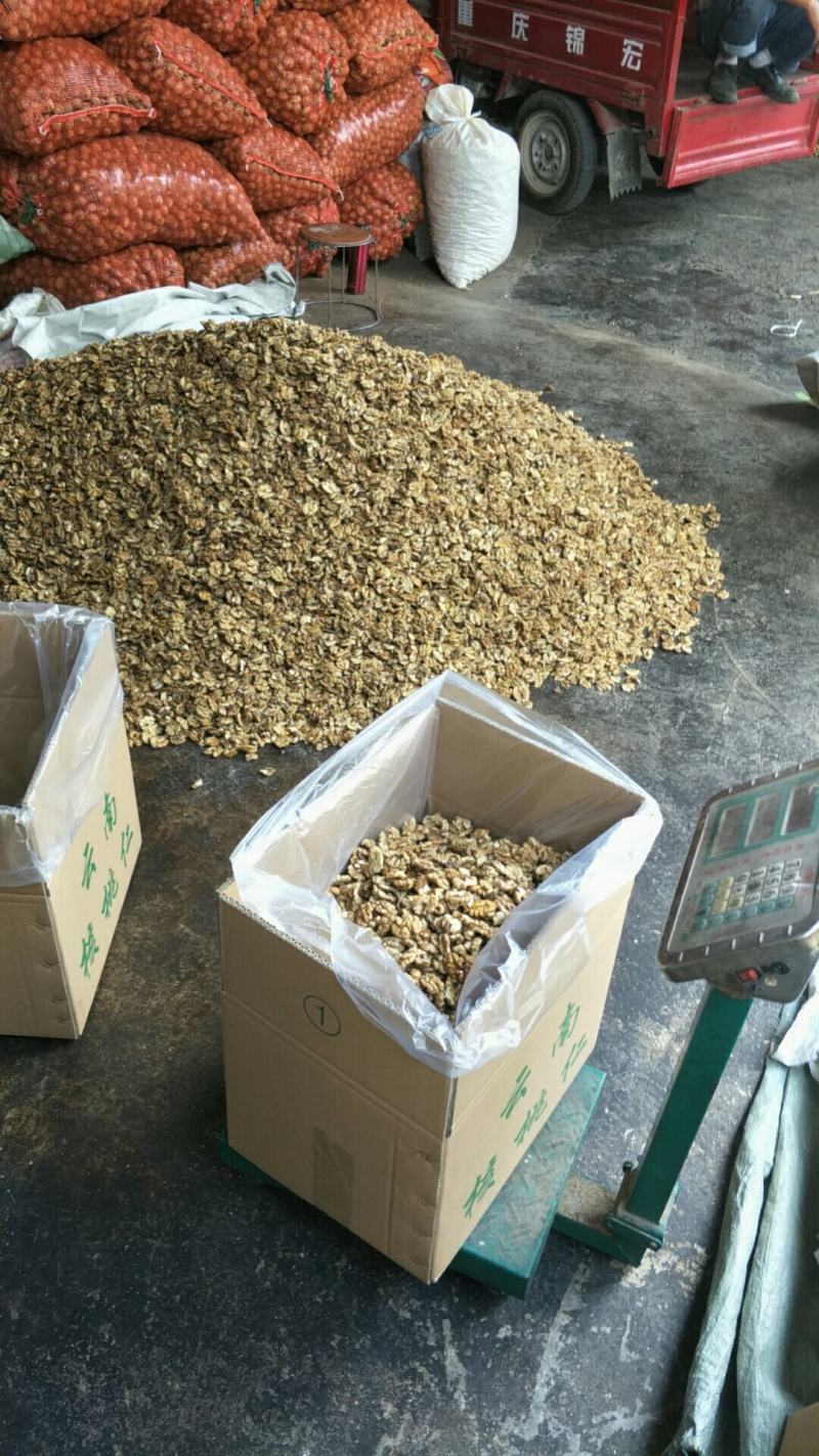 云南核桃仁泡核桃仁大片选货精选新货品质非常好