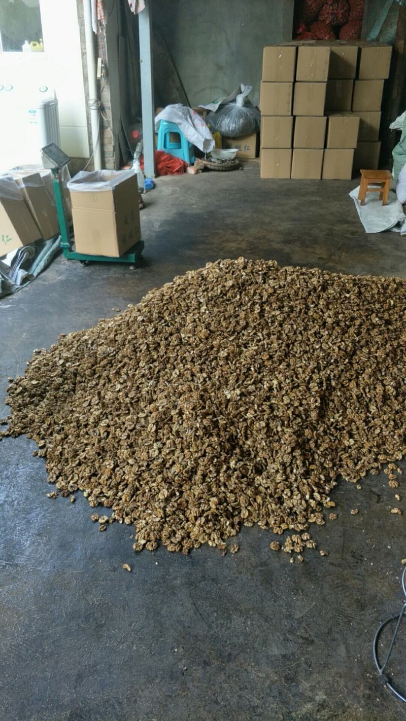 云南核桃仁泡核桃仁大片选货精选新货品质非常好