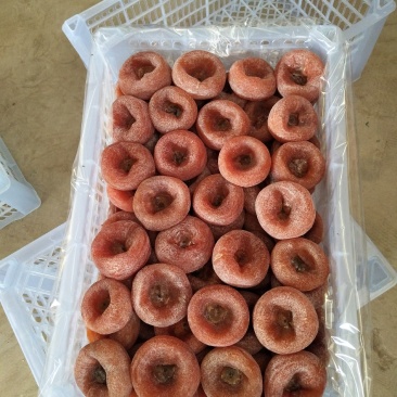 柿饼恭城柿饼吊饼专业生产加工优质柿饼，欢迎来电咨询