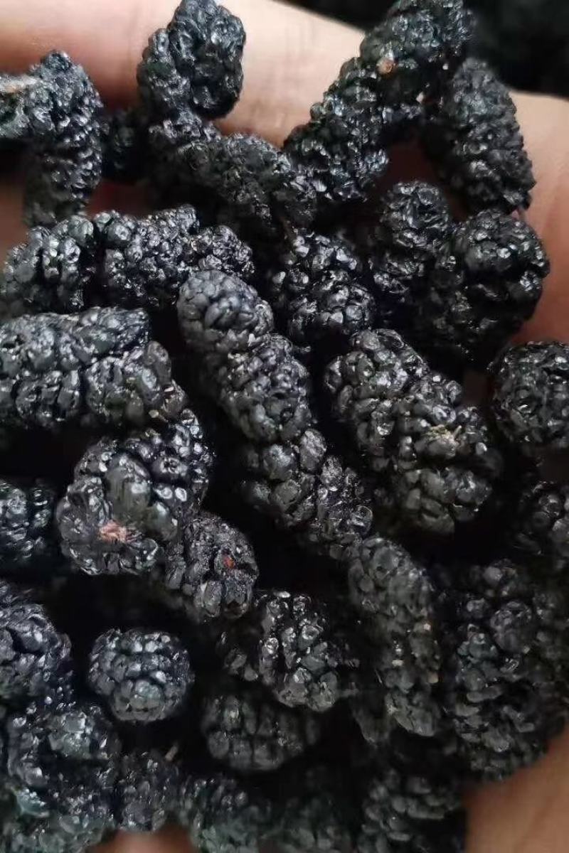 桑椹干，无沙无尘，休闲零食，熬粥泡水泡酒皆可