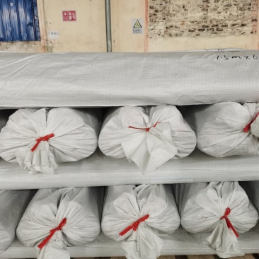 厂家直销全新料银黑膜反光膜防草膜辣椒苦瓜黑皮冬瓜专用地膜