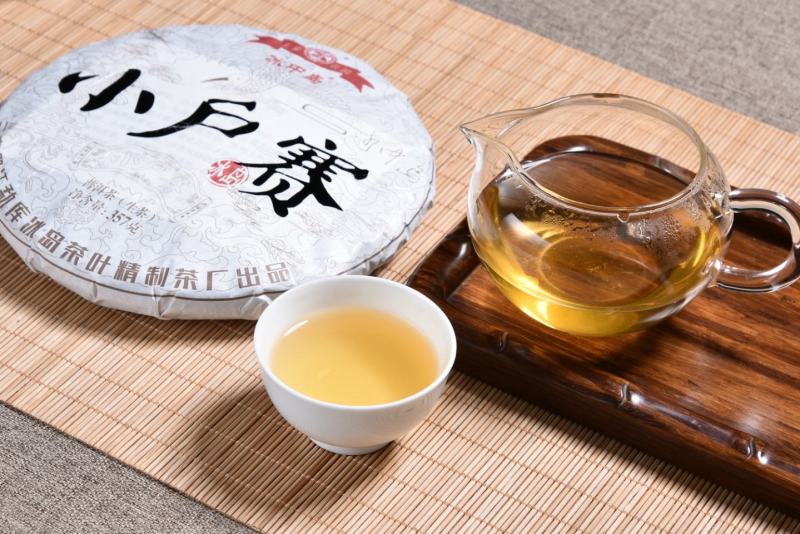 冰中岛小户塞古树纯料普洱生茶