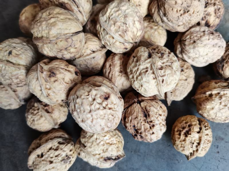 云南核桃，坚果干果，皮薄仁白老人小孩孕妇零食