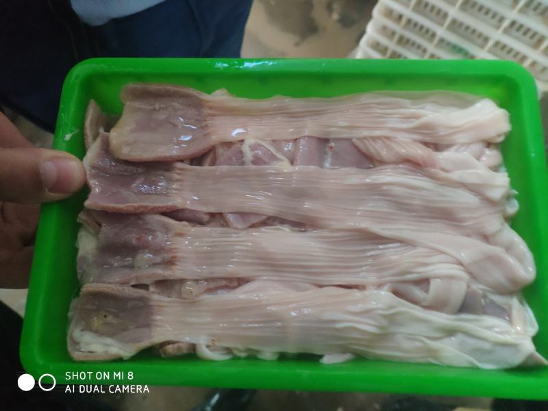 鸭食带纯干无水，干净没有沙，颜色好