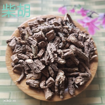 甘肃北柴胡段500g包邮，药效非常好，质量保证
