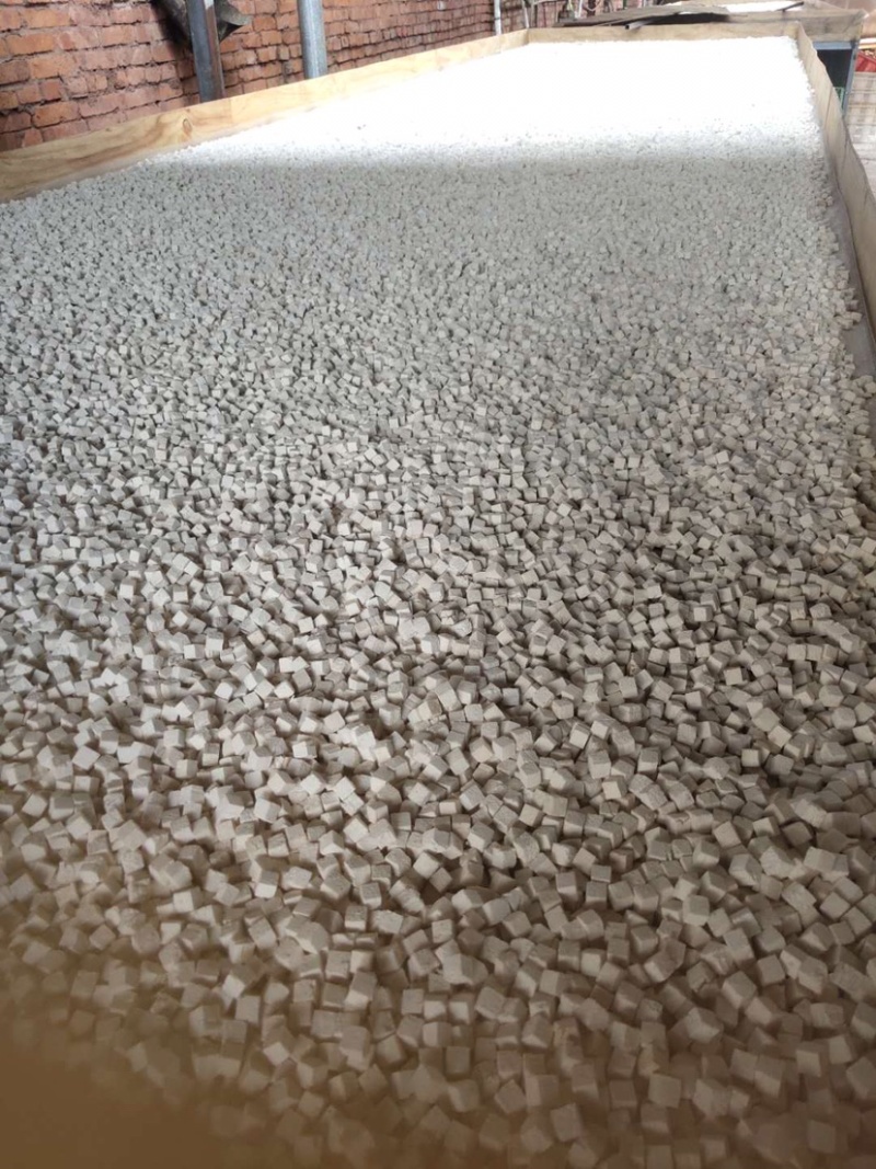 大量有货茯苓、茯苓、茯苓、这是干货，精选町
