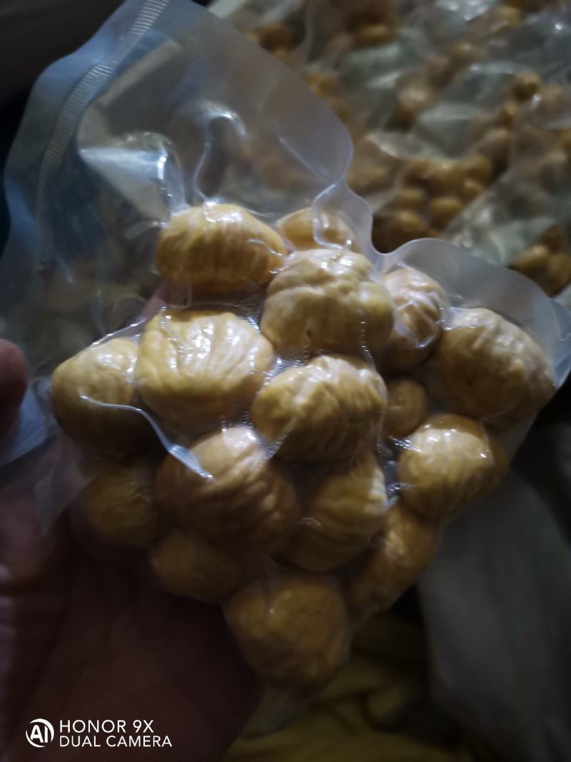 沂蒙山有机板栗栗米，栗仁，仁大量供应，对接电商微商商超