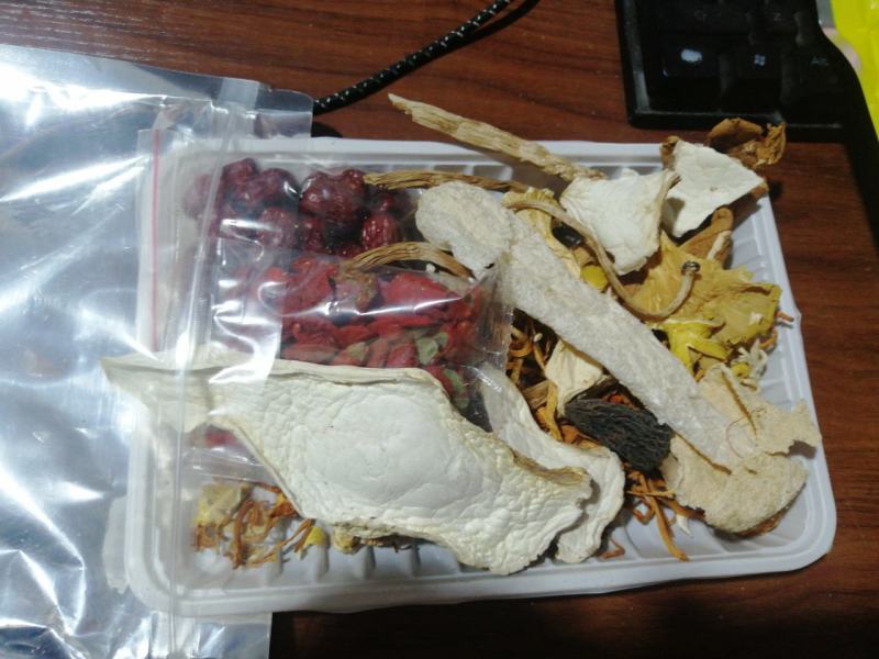 菌汤包云南特产七种材料一袋100克地摊热销