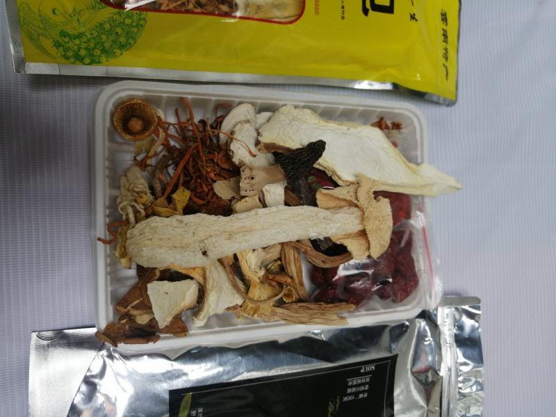 菌汤包云南特产七种材料一袋100克地摊热销