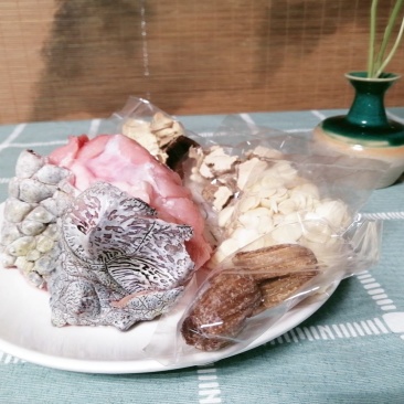 生鲜鳄鱼肉带皮（人工养殖，农场直供）