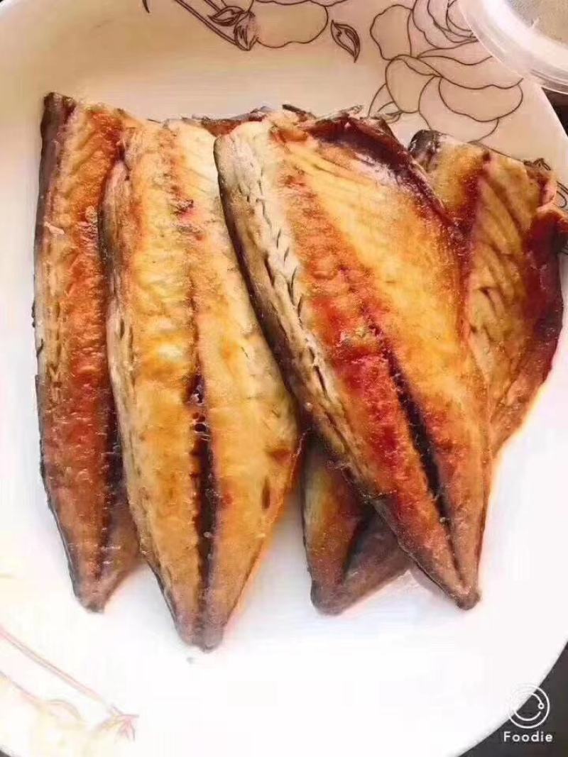 出口日本的鲐鲅鱼已经用盐腌好了带一点咸味