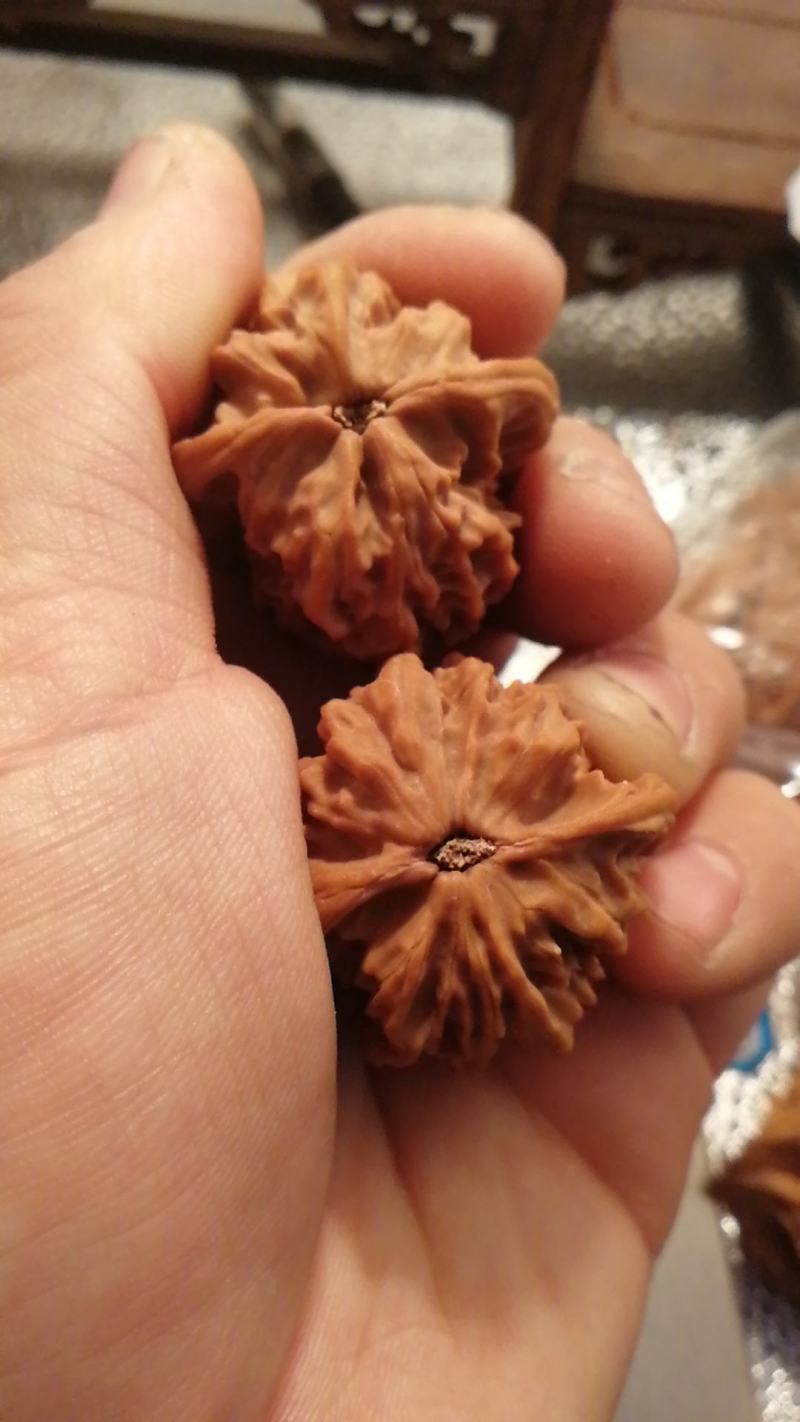 大量批发零售文玩核桃