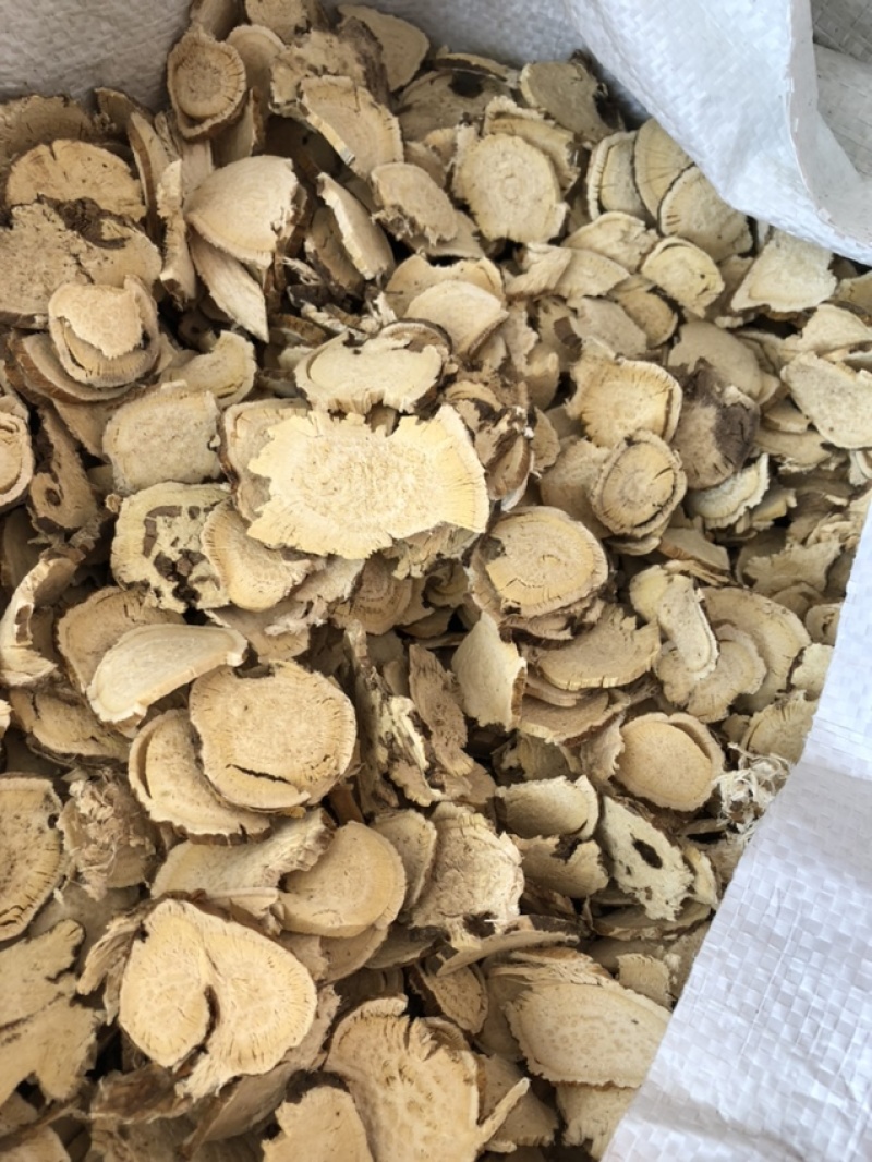 承德野生苦参片，1.0以上片，过0.5筛子，过风机。