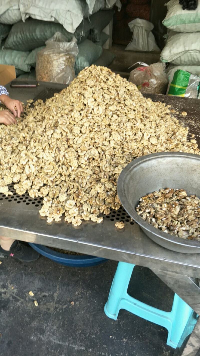 云南核桃仁泡核桃仁大片选货精选新货品质非常好