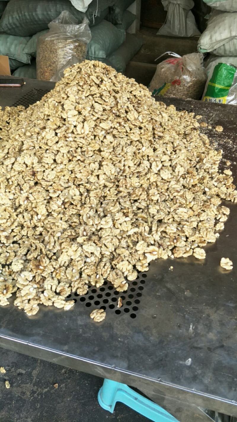 云南核桃仁泡核桃仁大片选货精选新货品质非常好