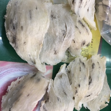 燕窝毛燕盏，(还有一个轻毛的)