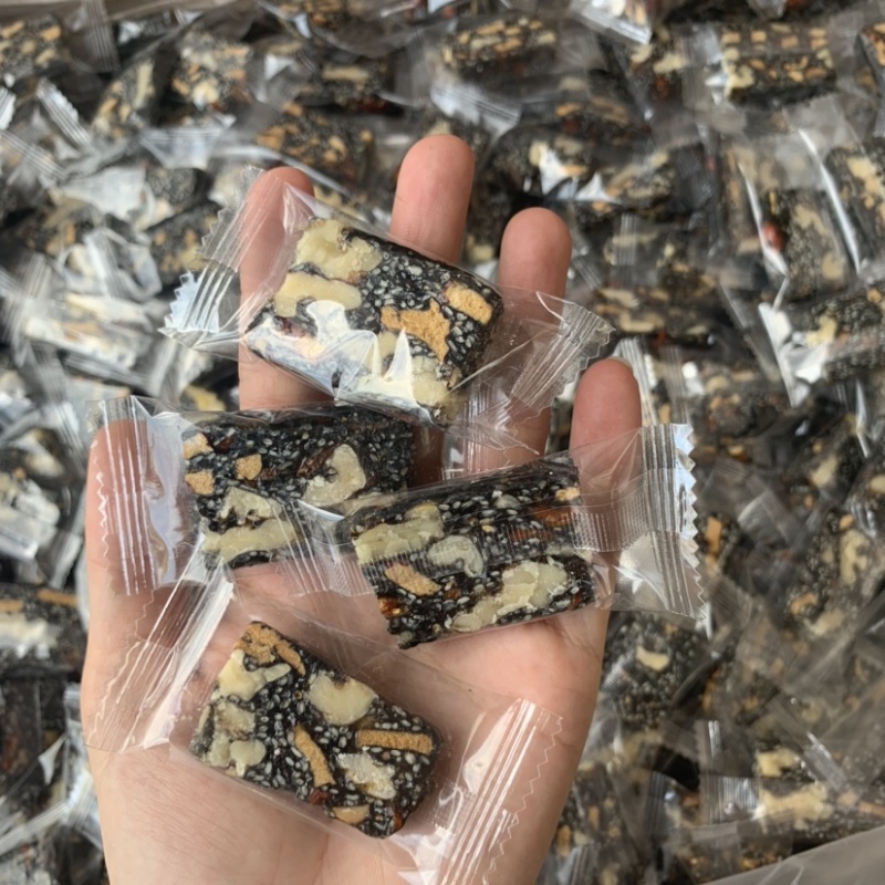 核桃糕一件30斤装量多价优配送袋子