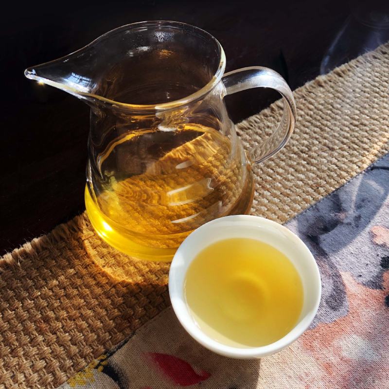 2019年老班章古树茶生茶饼茶357g欢迎选购！