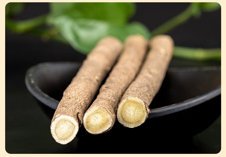 杜仲、黄芪、陈皮三种中药材并列展示 杜仲、黄芪、陈皮三种中药材并列展示