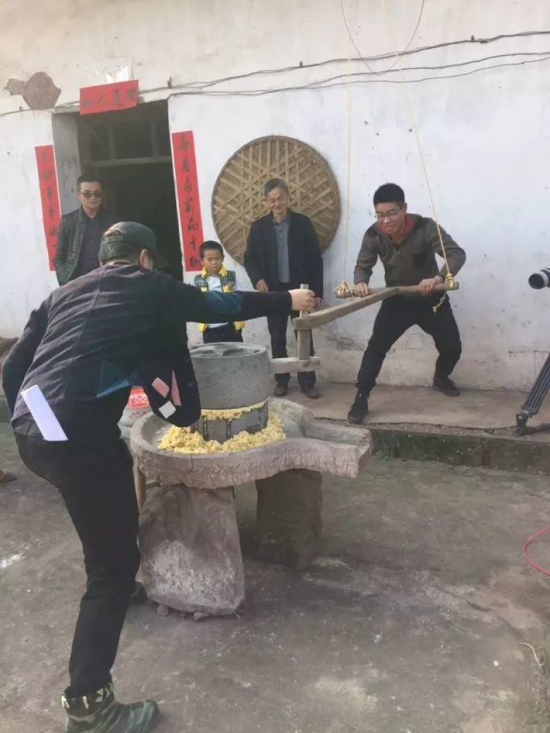 云南绥江特产正宗包谷粑