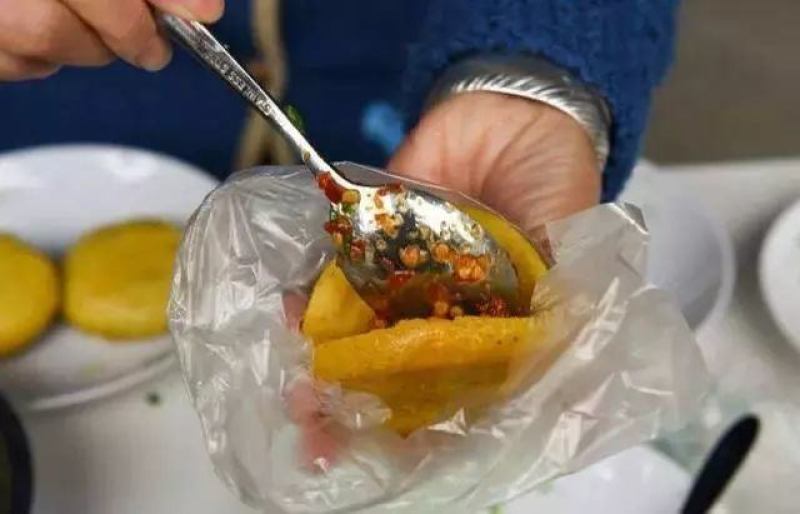 云南绥江特产正宗包谷粑
