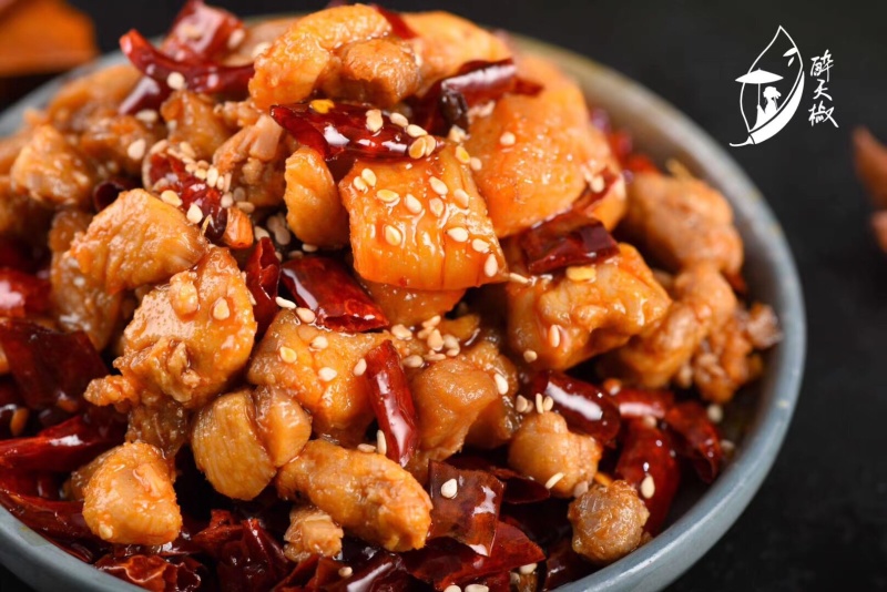 批发麻辣小吃，冷吃兔，冷吃牛肉，冷吃鸭脖，冷吃兔头