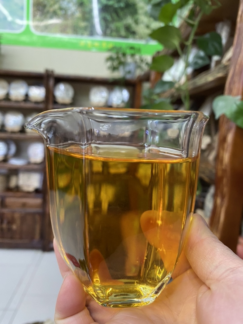 红茶，滇红工夫茶老树茶金芽一芽一叶特价包邮59元250克